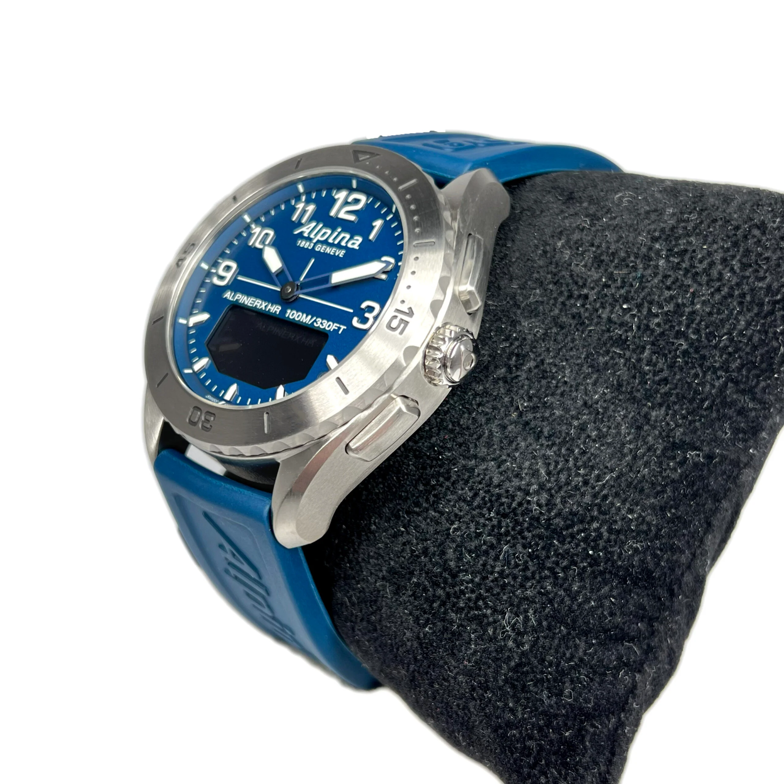 Alpina AlpinerX Alive Titanium Men's Watch - Image 4