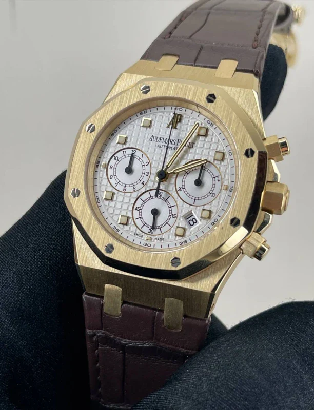Audemars Piguet Royal Oak Chronograph 18K Rose Gold Men's Watch - Image 3