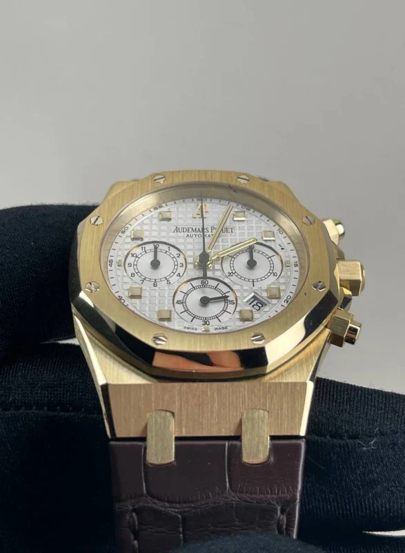 Audemars Piguet Royal Oak Chronograph 18K Rose Gold Men's Watch - Image 5