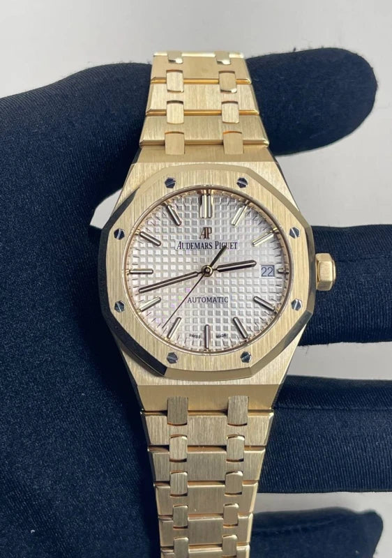 Audemars Piguet Royal Oak 18K Yellow Gold Men's Watch - Image 2