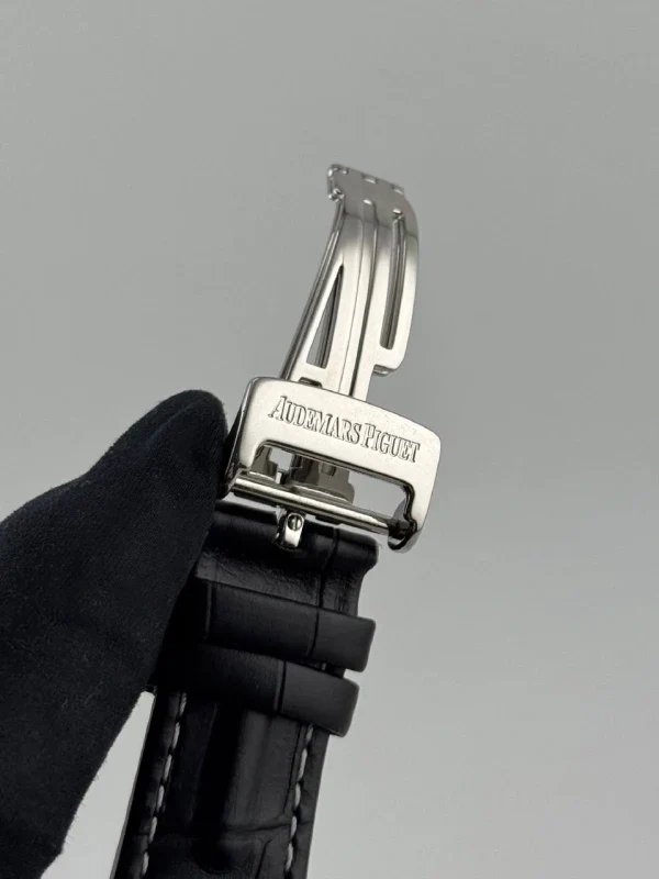 Audemars Piguet Royal Oak Offshore Chronograph Stainless Steel Men's Watch - Image 8