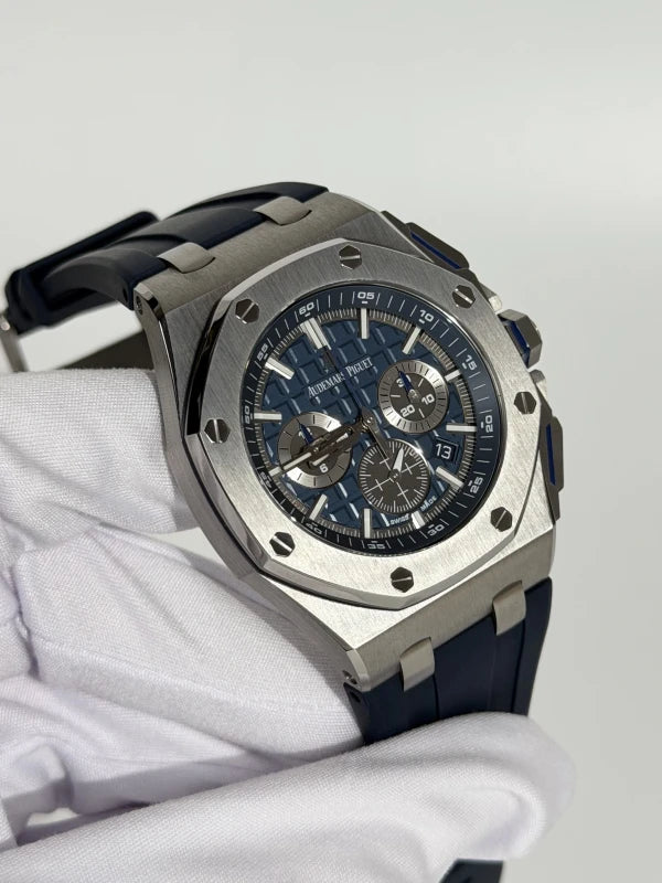 Audemars Piguet Royal Oak Offshore Chronograph Titanium Men's Watch - Image 4