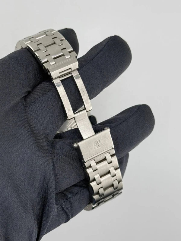 Audemars Piguet Royal Oak Offshore Chronograph Stainless Steel Men's Watch - Image 9