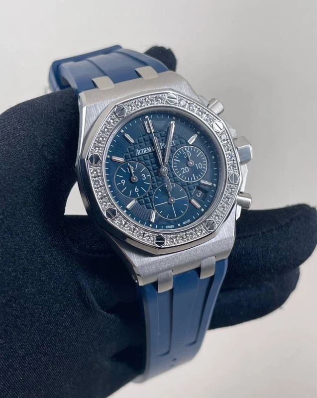 Audemars Piguet Royal Oak Stainless Steel & Diamonds Lady's Watch - Image 2