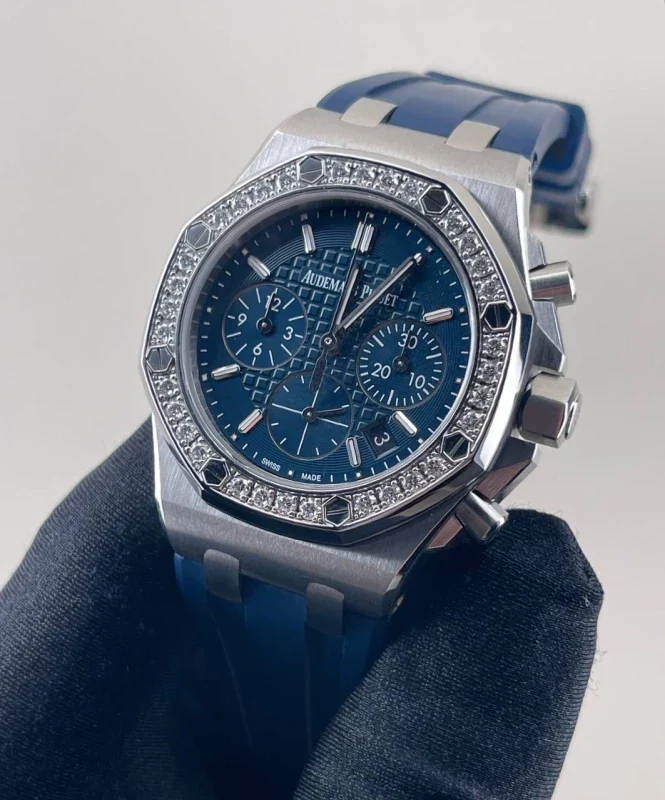 Audemars Piguet Royal Oak Stainless Steel & Diamonds Lady's Watch - Image 4