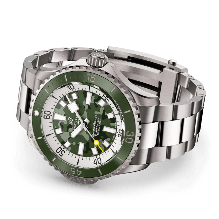 Breitling Superocean Super Diver 46 mm Titanium Men's Watch - Image 3