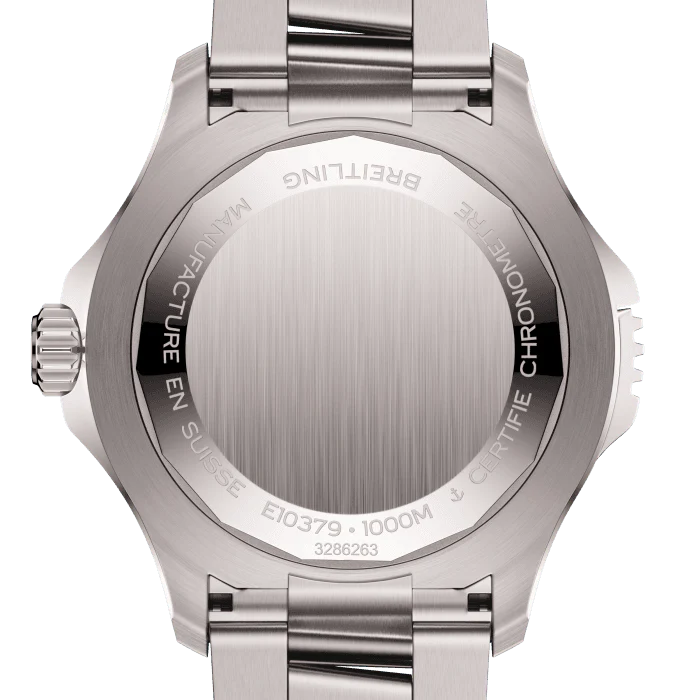 Breitling Superocean Super Diver 46 mm Titanium Men's Watch - Image 4