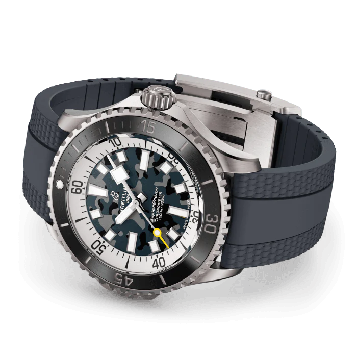 Breitling Superocean Super Diver 46 mm Titanium Men's Watch - Image 3