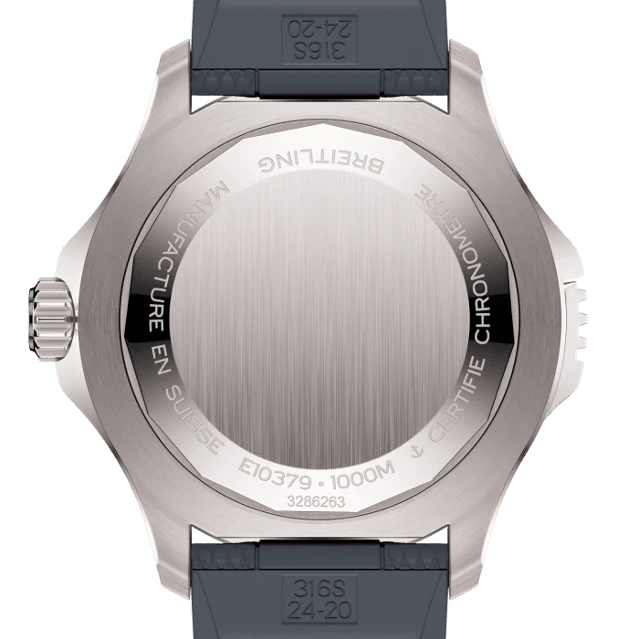 Breitling Superocean Super Diver 46 mm Titanium Men's Watch - Image 4