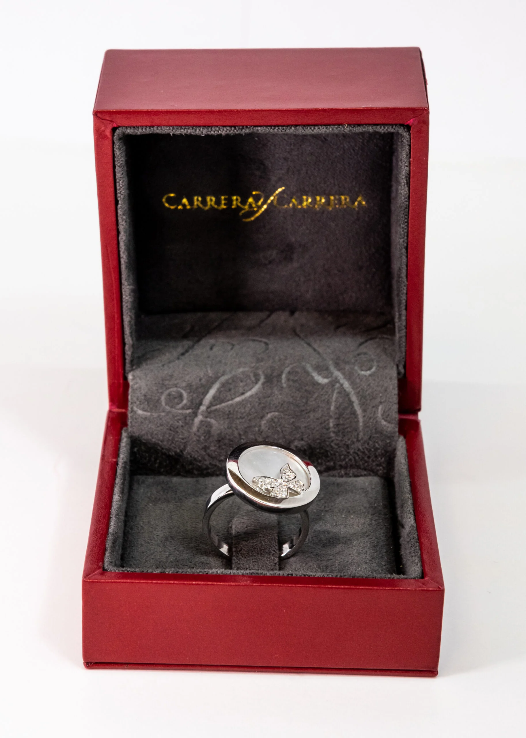 Carrera Y Carrera Baile de Mariposas 18K White Gold Mother of Pearl Ring - Image 3