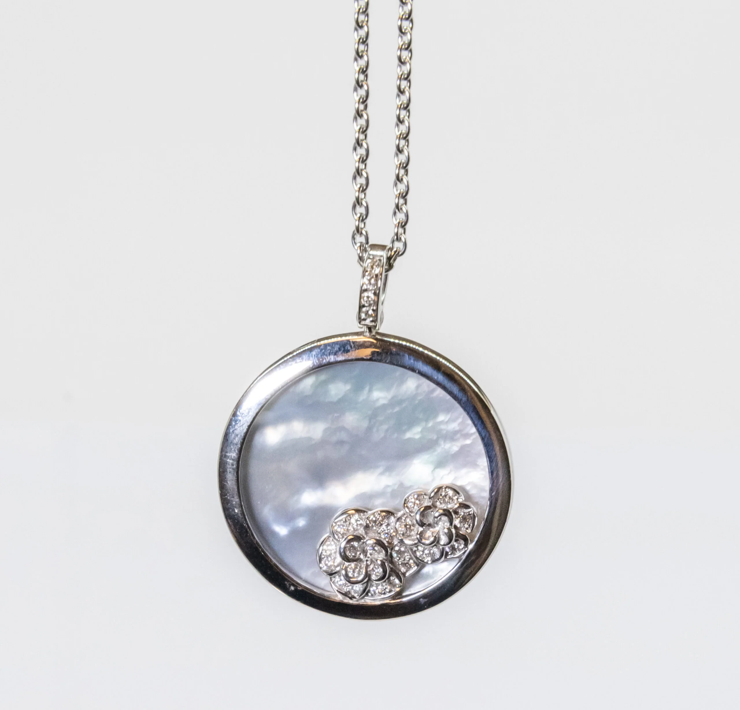 Carrera Y Carrera Baile Garden 18K White Gold & Diamonds Pendant - Image 4