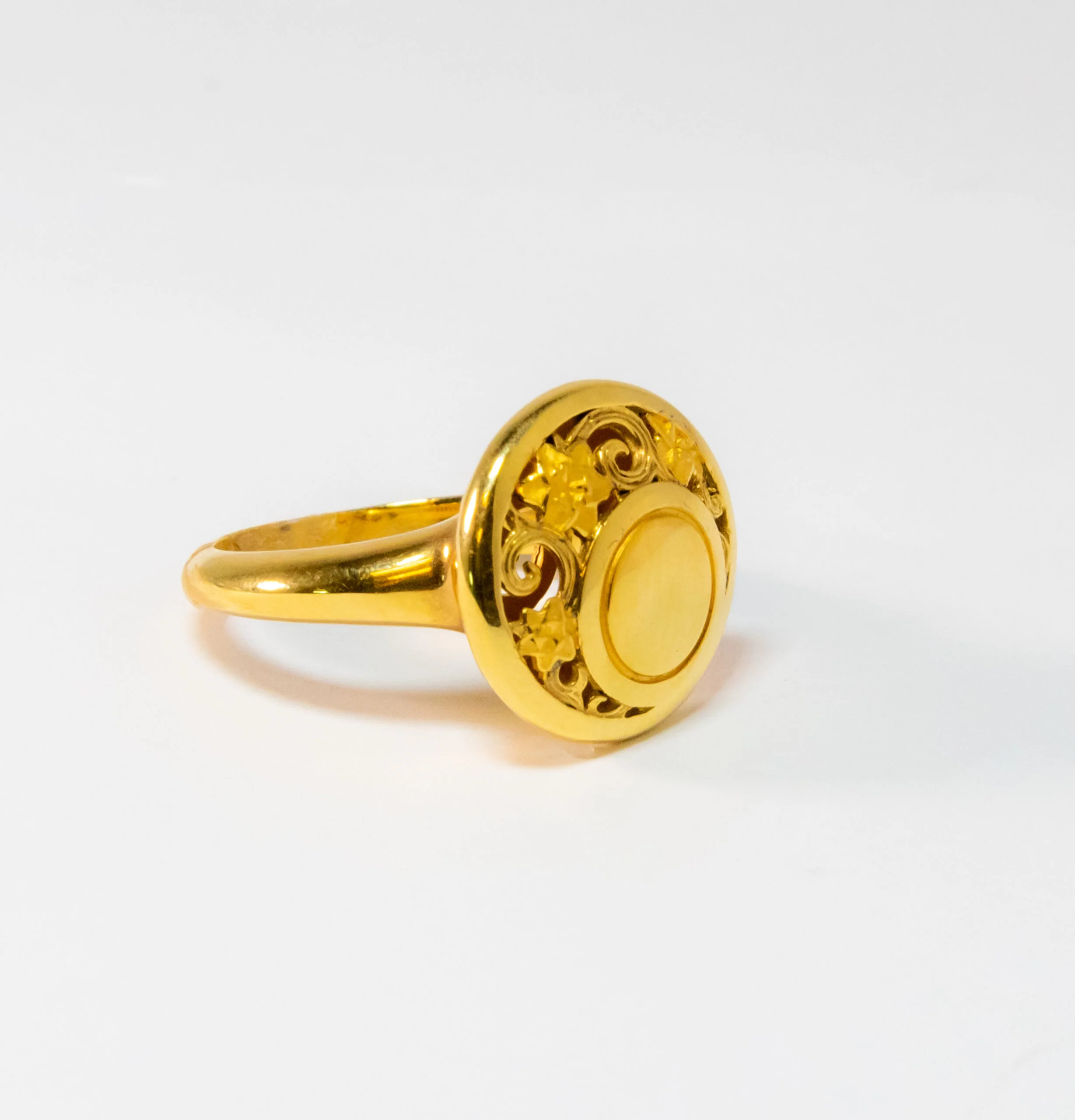Carrera Y Carrera Jasmin 18K Yellow Gold Ring - Image 3