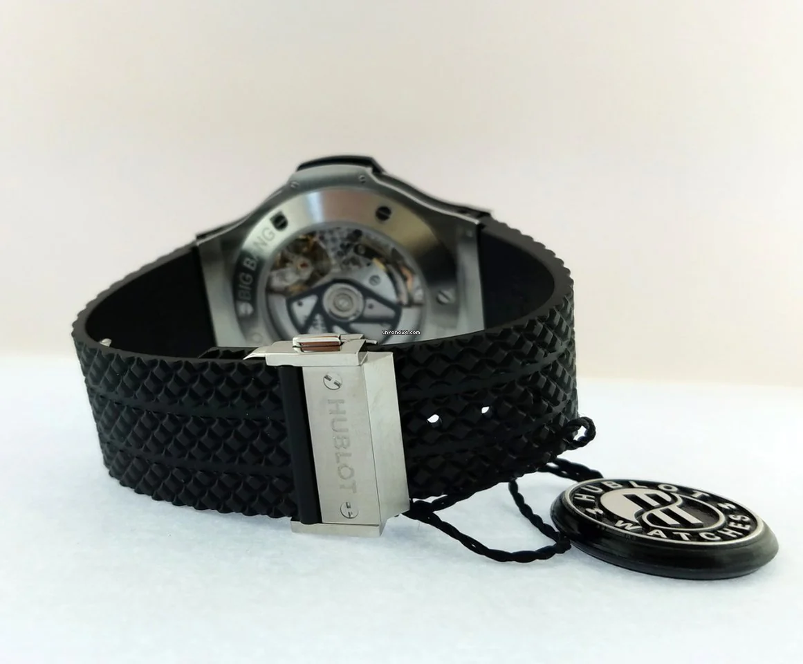 Hublot Big Bang Stainless Steel Carbon Rubber Chronograph Automatic Men’s Watch - Image 4