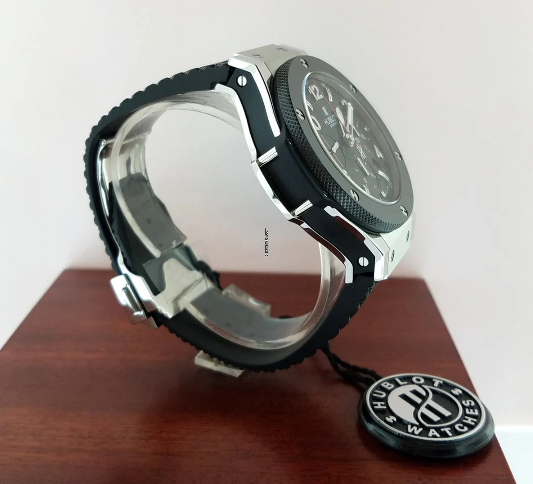 Hublot Big Bang Stainless Steel Carbon Rubber Chronograph Automatic Men’s Watch - Image 8
