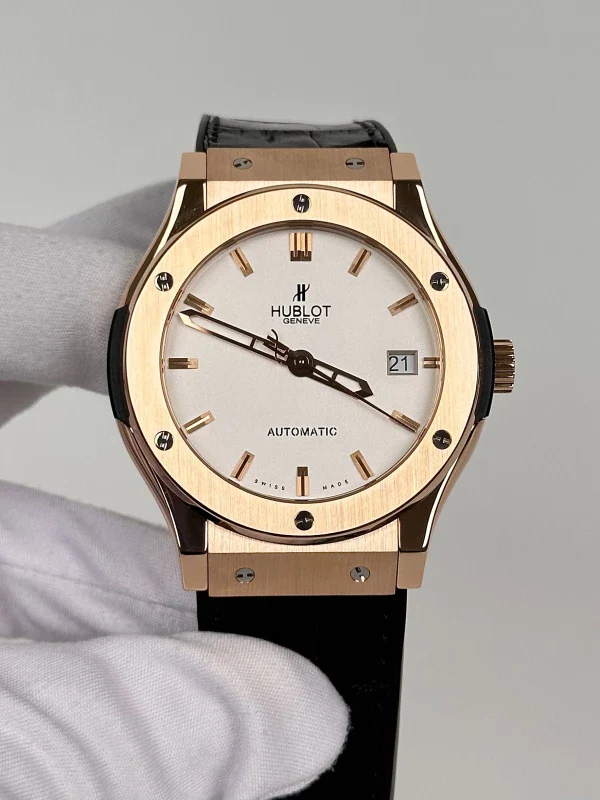 Hublot Classic Fusion 18K Rose Gold Men's Watch - Image 3