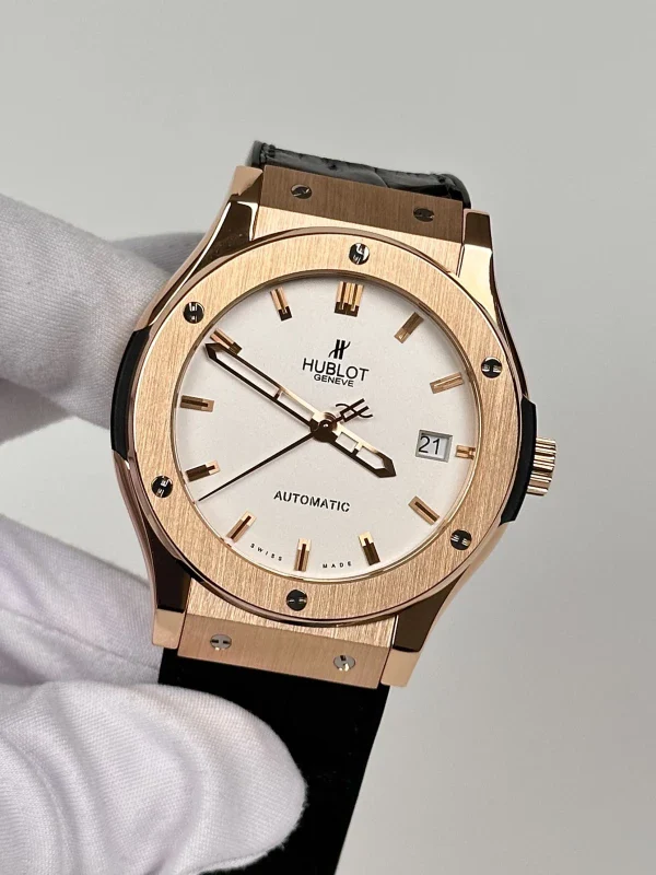 Hublot Classic Fusion 18K Rose Gold Men's Watch - Image 5