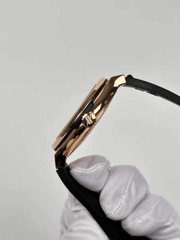 Hublot Classic Fusion 18K Rose Gold Men's Watch - Image 6