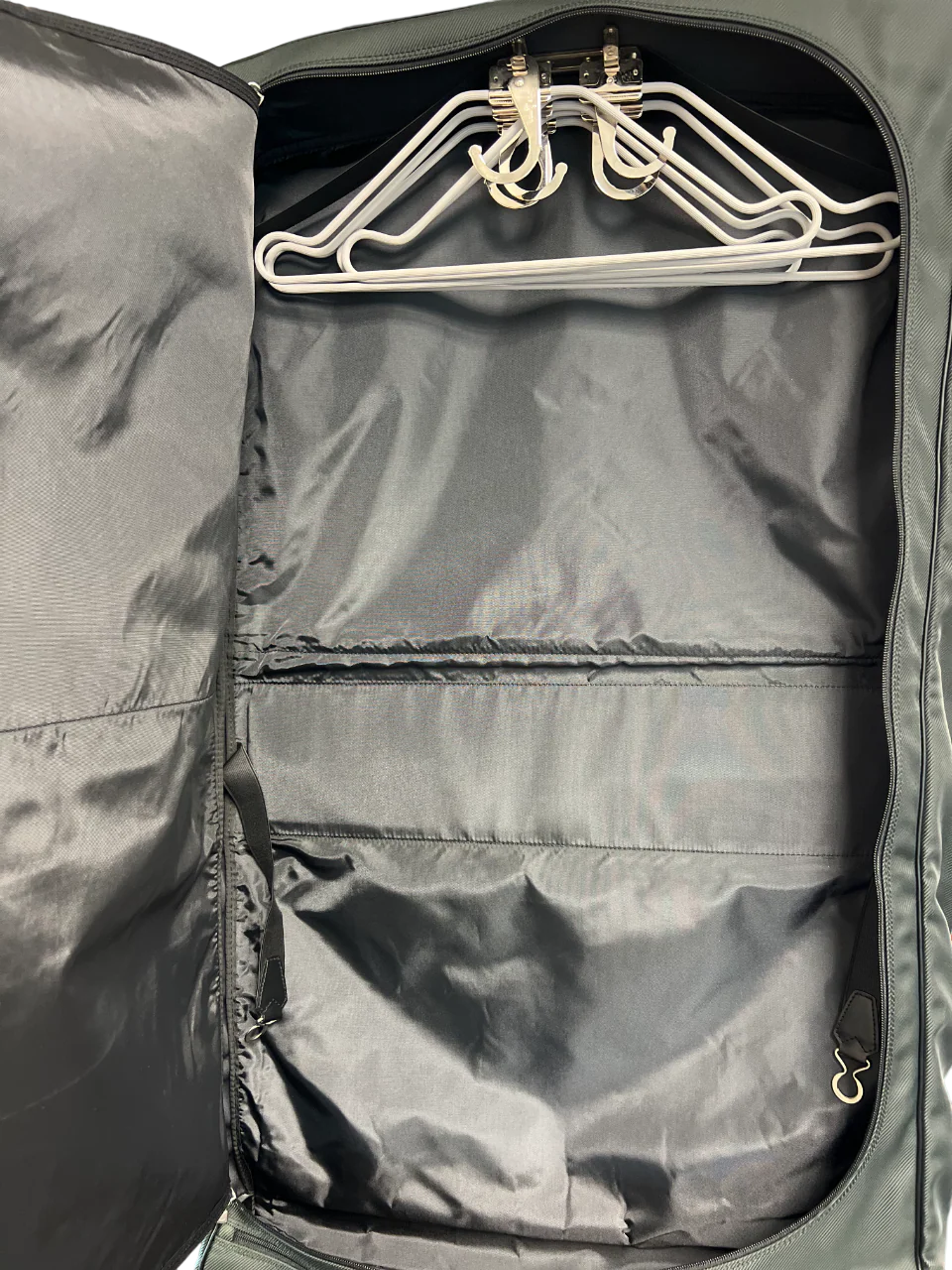 Louis Vuitton Green Taiga Leather x Nylon Santore Ardoise Garment Travel - Image 3