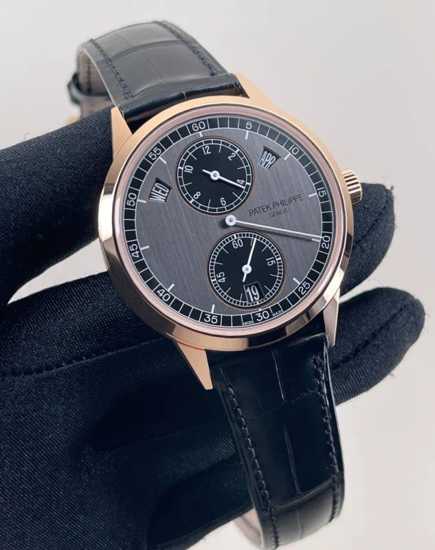 Patek Philippe Annual Calendar, Regulator Style Display 18K Rose Gold Men's Watch - Image 4