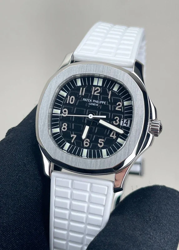 Patek Philippe Aquanaut Stainless Steel Lady’s Watch - Image 5