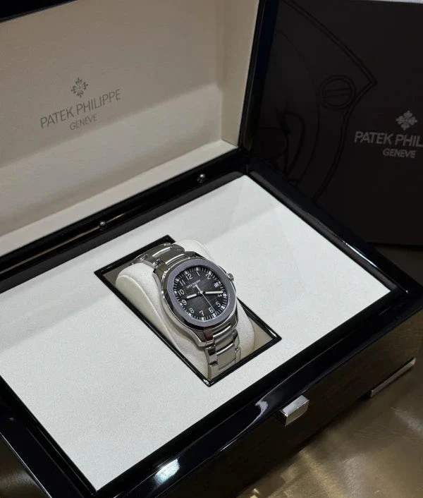 Patek Philippe Aquanaut Stainless steel Men's Watch - Image 4