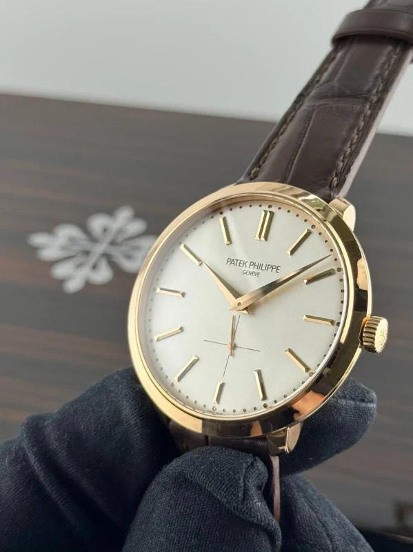 Patek Philippe Calatrava 18k Rose Gold Men's Watch - Image 2