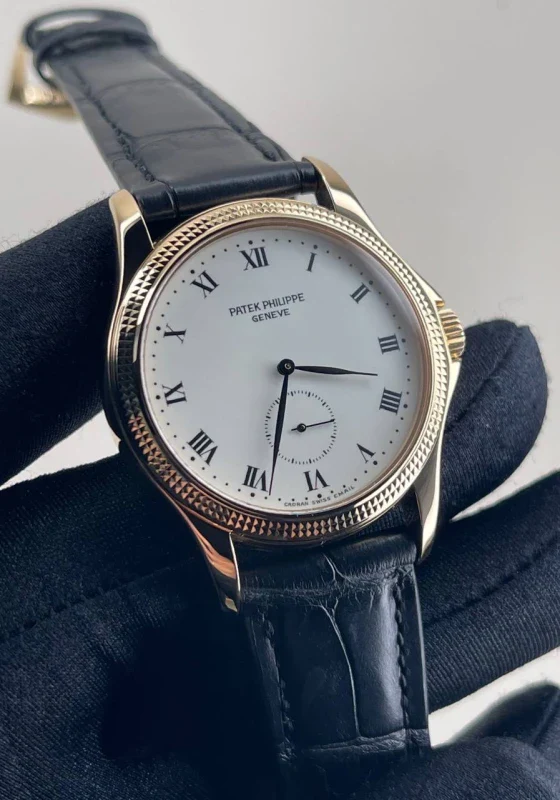 Patek Philippe Calatrava 18K Yellow Gold Unisex Watch - Image 4