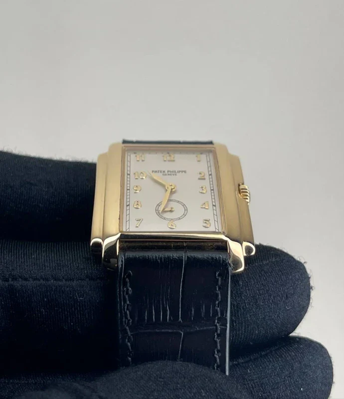 Patek Philippe Gondolo 18K Yellow Gold Men's Watch - Image 3