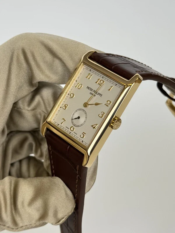 Patek Philippe Gondolo Small seconds 18K Yellow Gold Men's Watch - Image 4