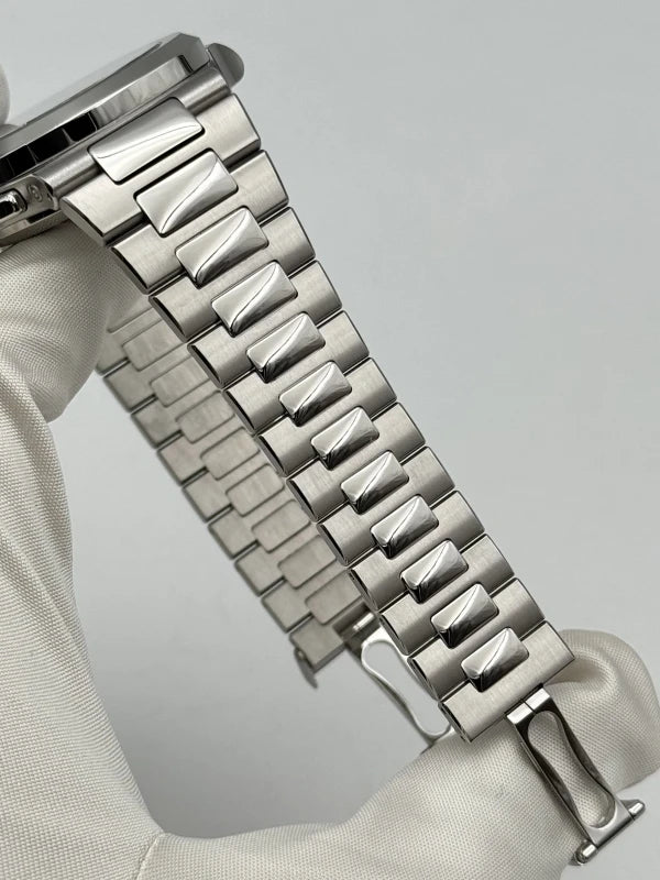 Patek Philippe Nautilus Chronograph Travel Time Stainless Steel Men's Watch - Image 7