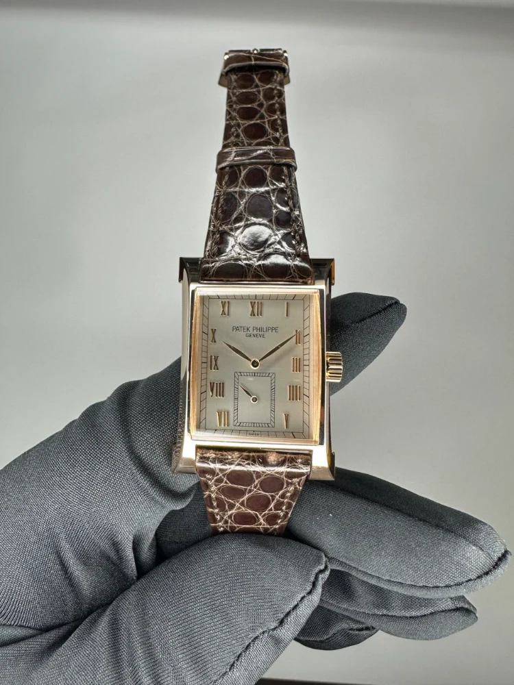 Patek Philippe Pagoda 18K Yellow Gold Men’s Watch - Image 3