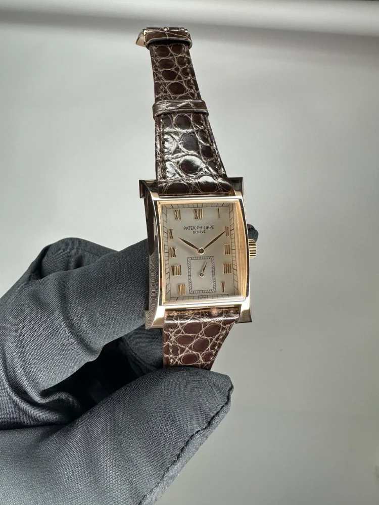 Patek Philippe Pagoda 18K Yellow Gold Men’s Watch - Image 4
