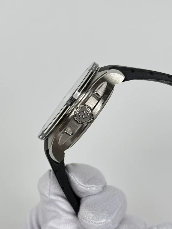 Roger Dubuis Pulsion Chronograph Titanium Men's Watch - Image 6