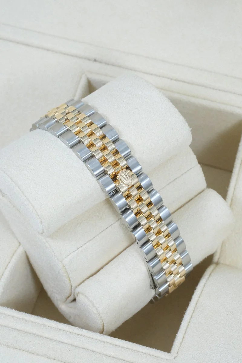 Rolex Datejust Lavender Dial Stainless Steel & 18K Yellow Gold Lady's Watch - Image 6
