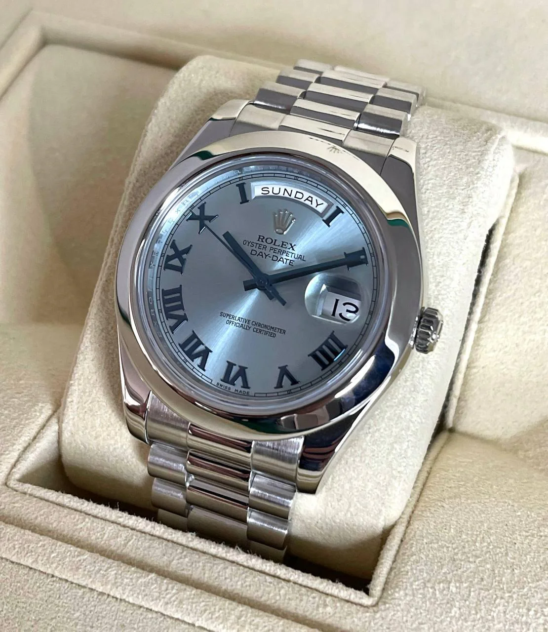 Rolex Day-Date Platinum Men's Watch - Image 3