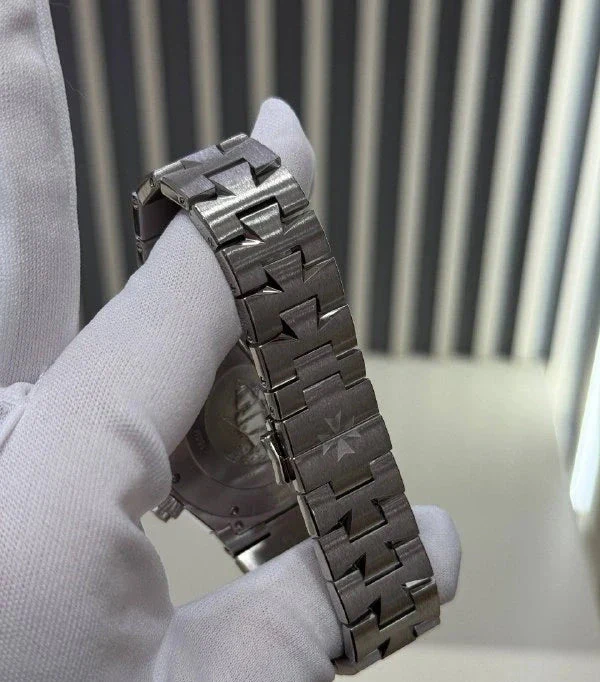 Vacheron Constantin Overseas Chronograph Stainless Steel Men's Watch - Image 6