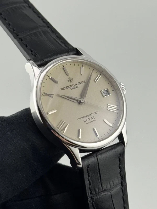 Vacheron Constantin Patrimony Chronometre Royal 18K White Gold Unisex Watch - Image 4
